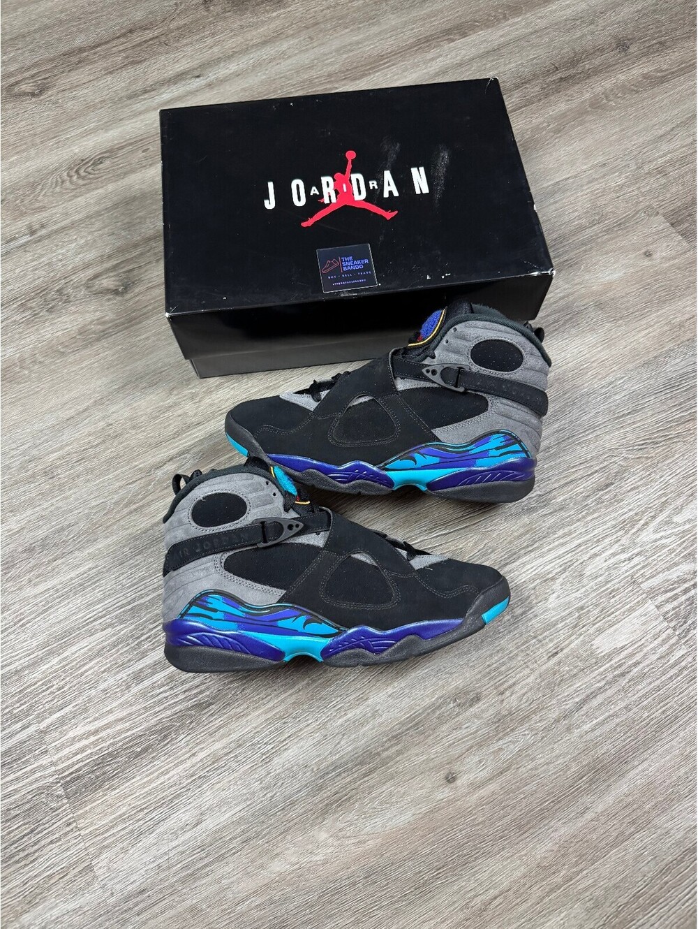 Size 10 - Jordan 8 Retro Aqua (2025)